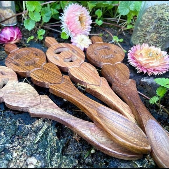 Boutique Wooden Triple Moon Tea Spoon Wicca Witchcraft Spellwork Goddess Witchy - Picture 4 of 5